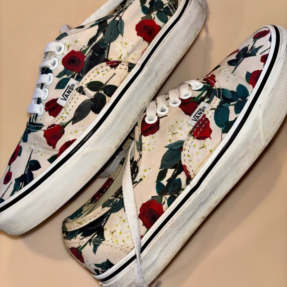 “Romantic Floral” Vans